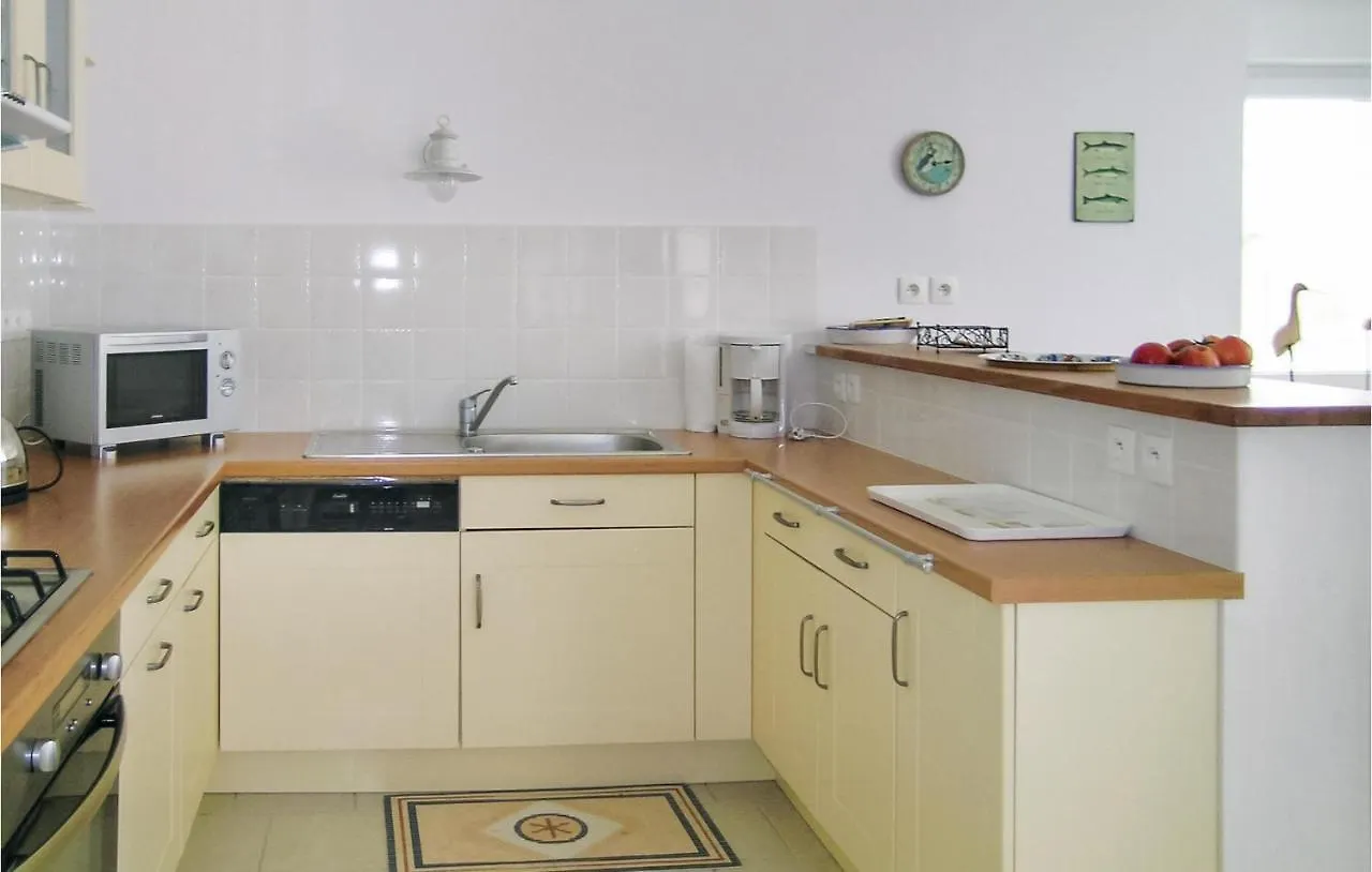 Gorgeous Home In Quemper Guezennec With Wifi 0*, Quemper-Guezennec France