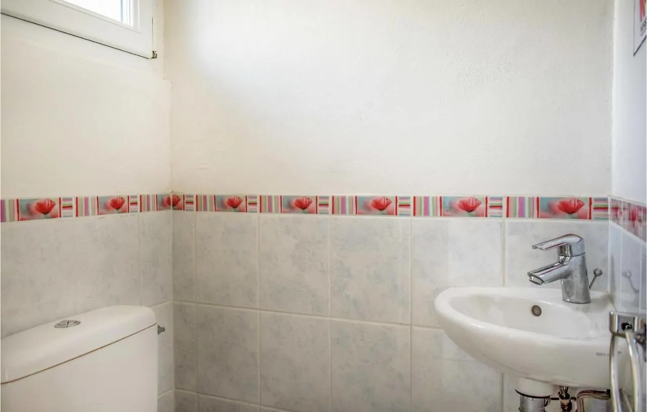 Gorgeous Home In Quemper Guezennec With Wifi Quemper-Guezennec